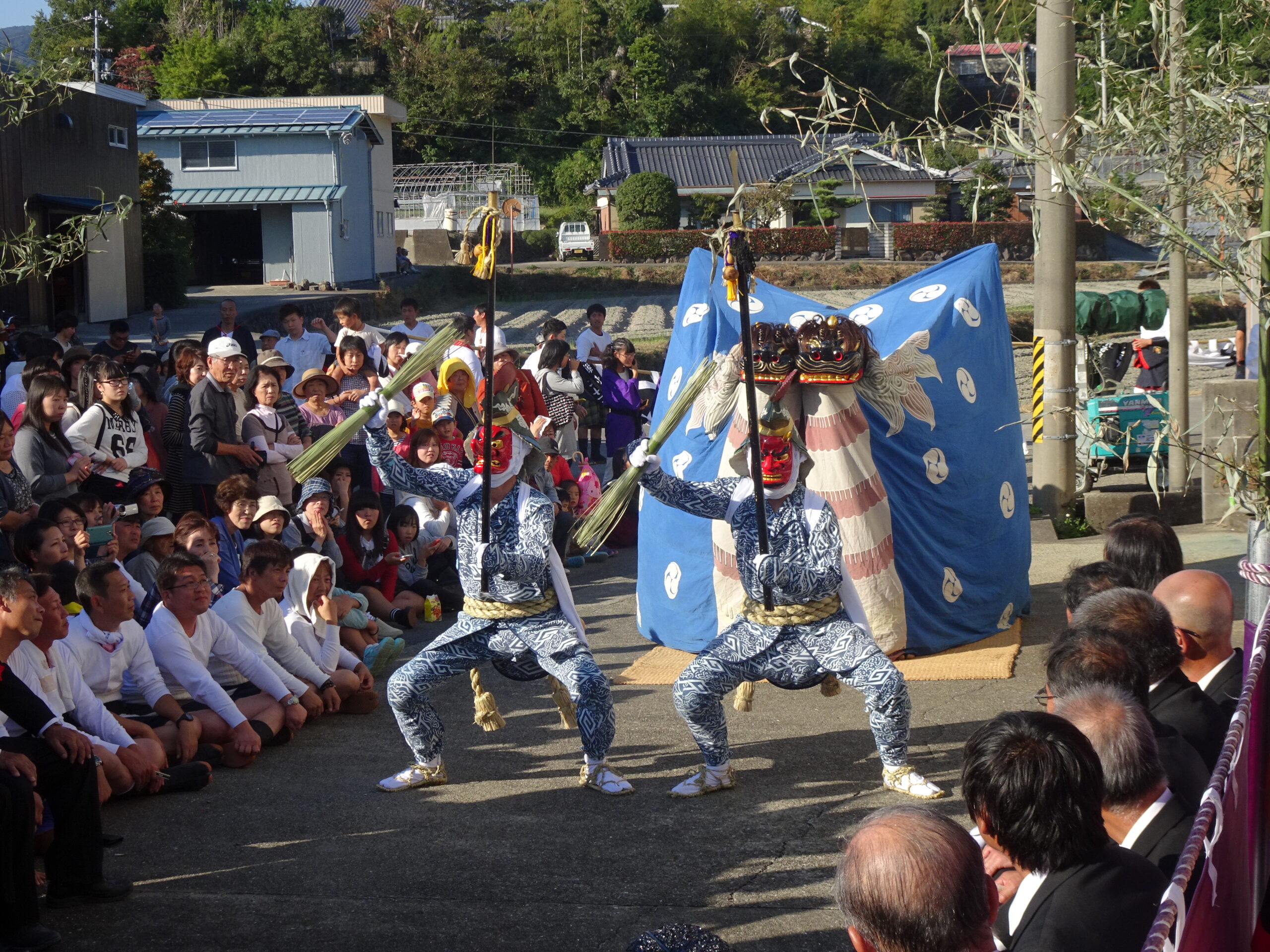 土生八幡神社のお頭神事