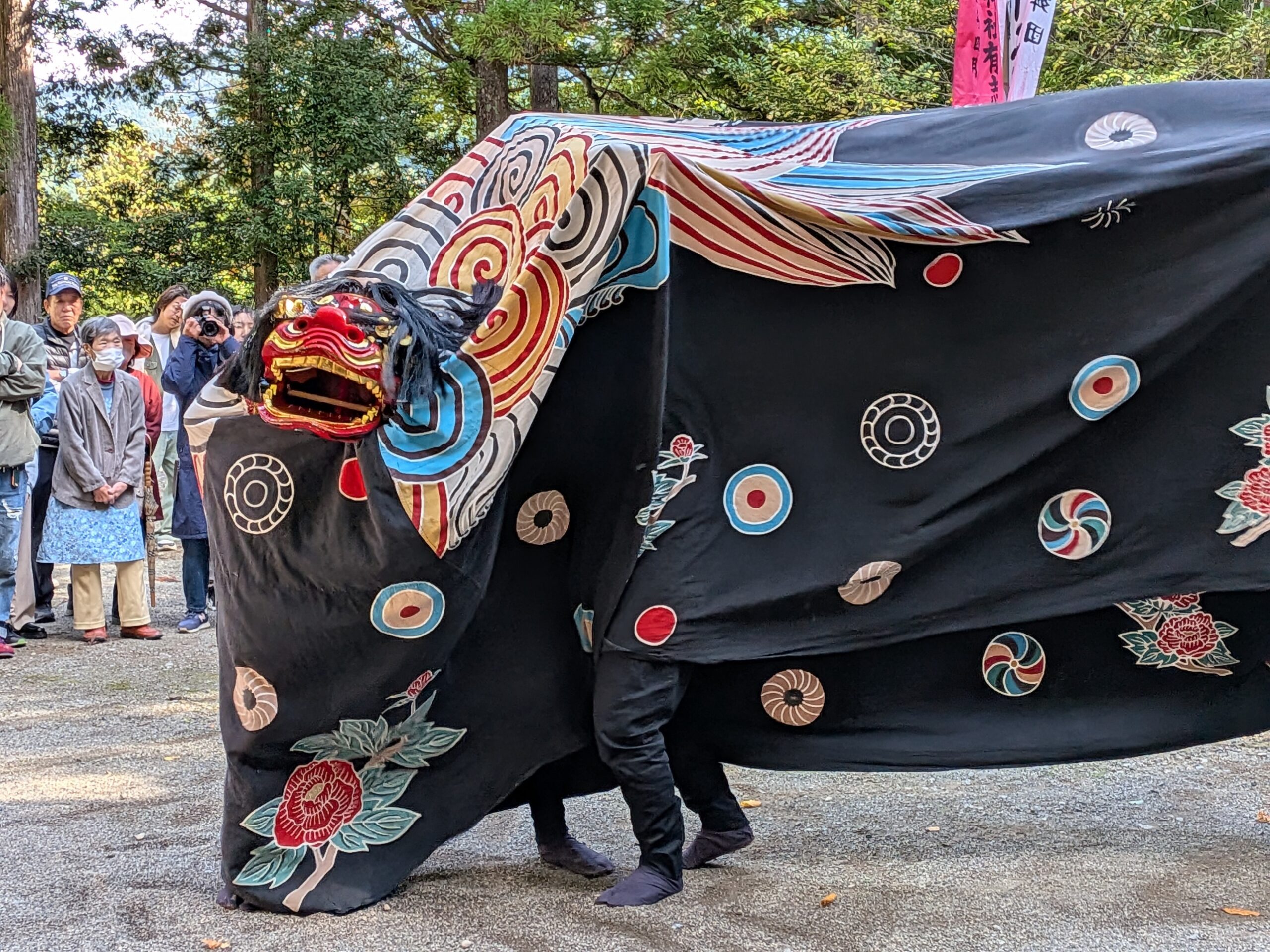 野中の獅子舞1