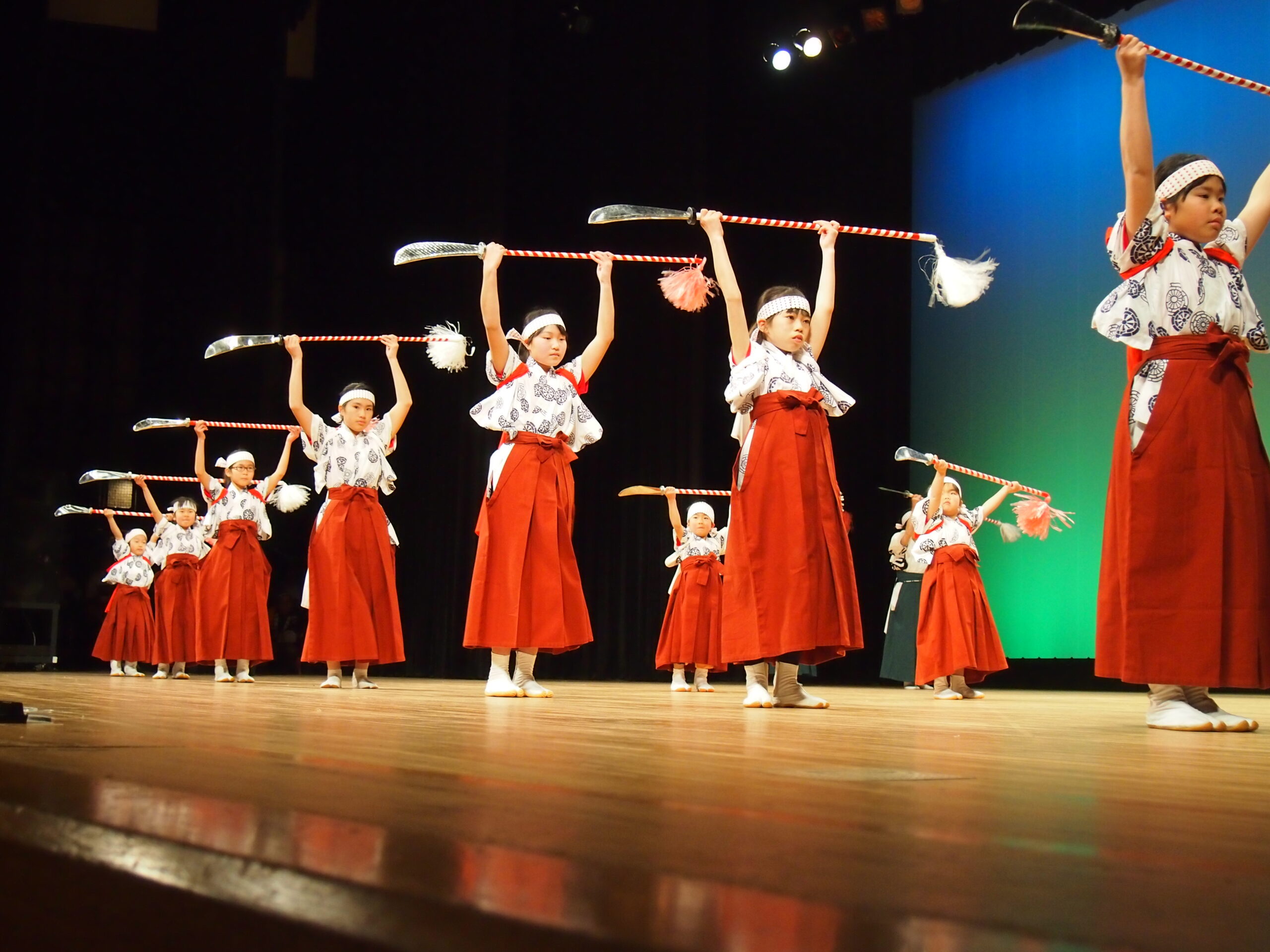平治川の長刀踊