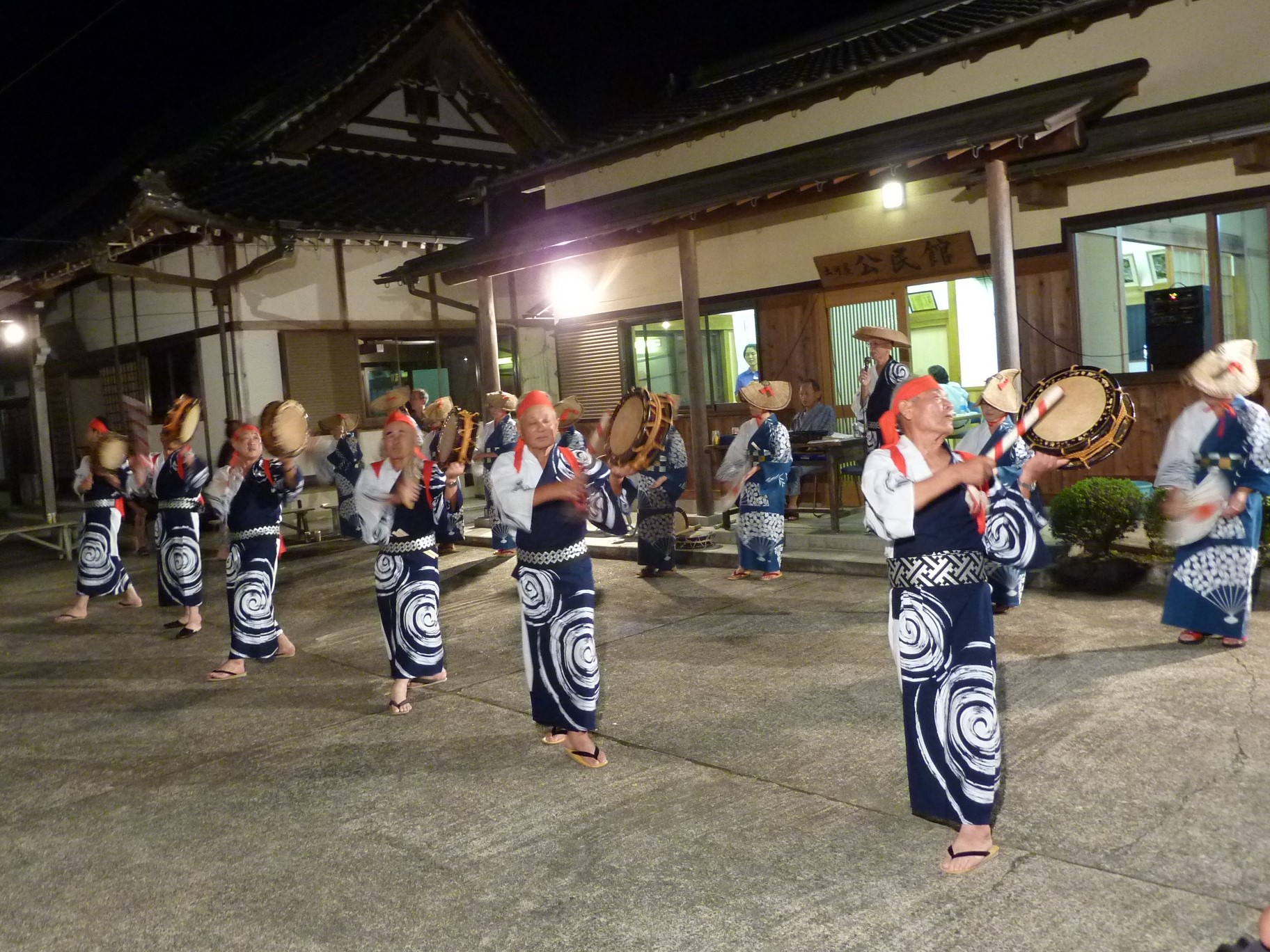 お夏清十郎踊り