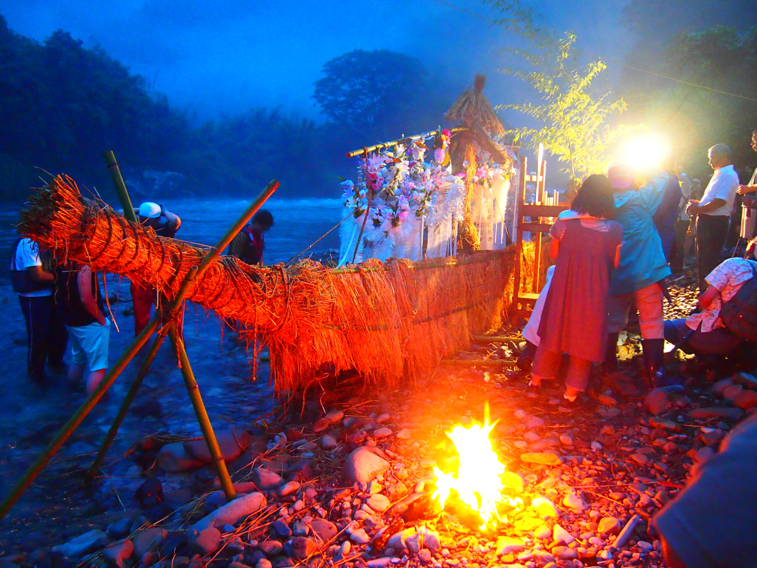 下川上の流れ施餓鬼