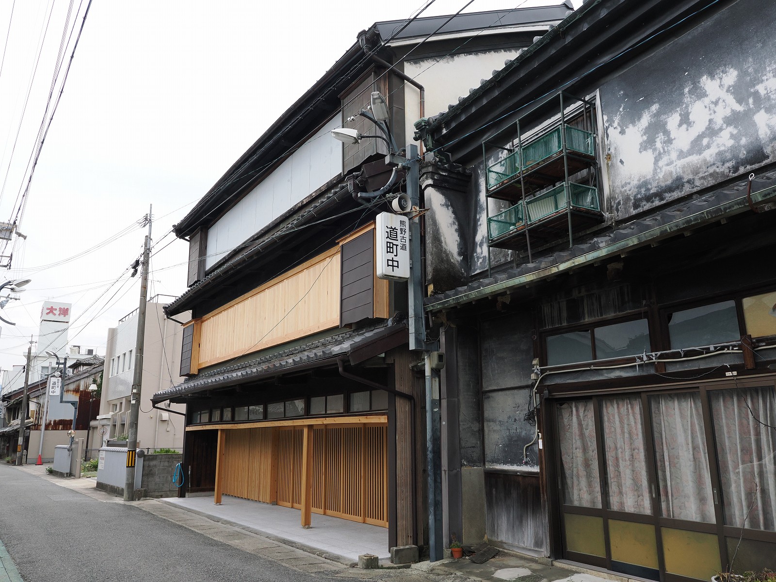 旧万忠金物店店舗